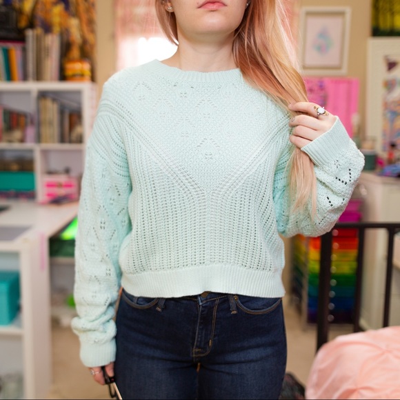 Sweater - Picture 3 of 4